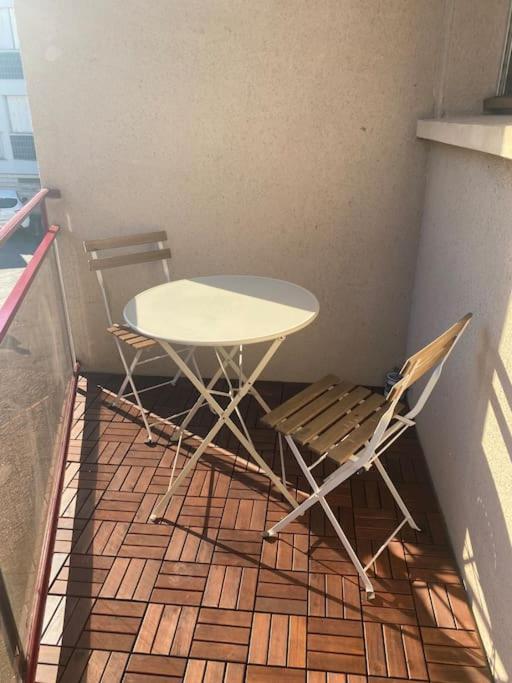 Studio Moderne Et Cosy Avec Balcon Et Parking Leilighet Périgueux Eksteriør bilde