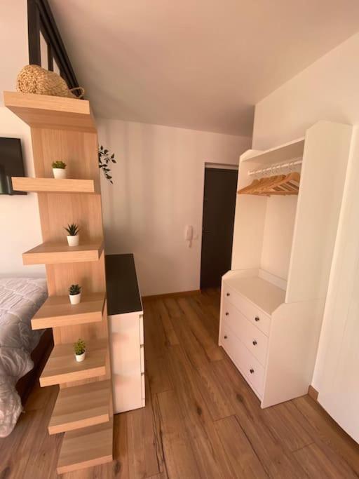 Studio Moderne Et Cosy Avec Balcon Et Parking Leilighet Périgueux Eksteriør bilde